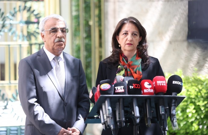 شاندی ئیمرالی لەگەڵ سەرۆکی پەڕلەمانی تورکیا کۆ بوونەوە